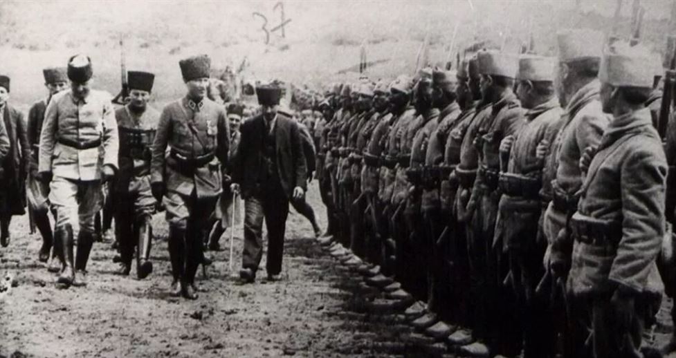 Mustafa Kemal Ataturk A8 Mart