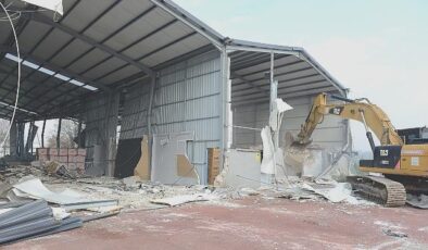 Nilüfer’de 2 Kaçak Yapının Yıkımı Gerçekleşti
